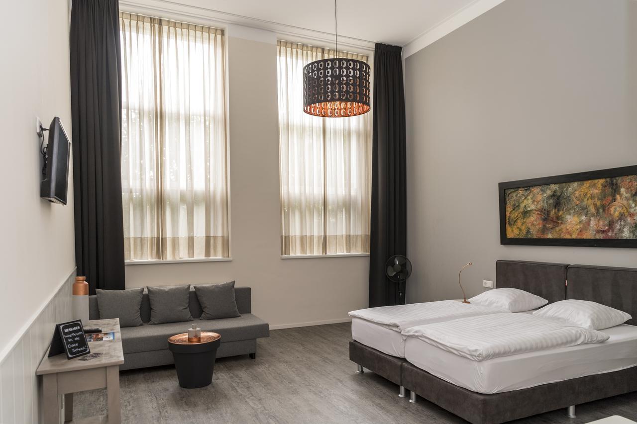 Bed & Breakfast De Oale School Lattrop Екстериор снимка